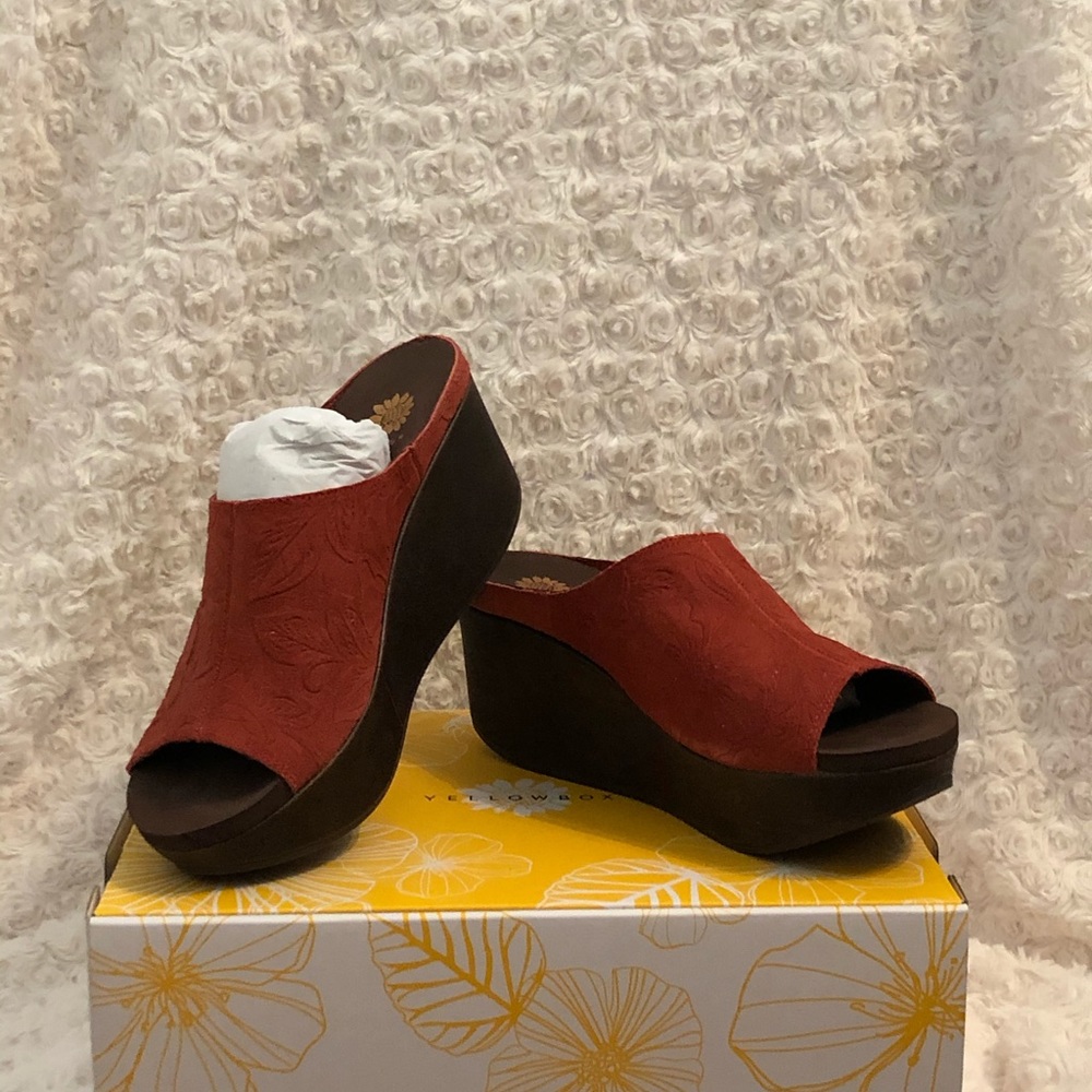 Yellow box mules